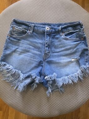Women’s Blue Frayed Hem Denim Shorts - Inc DENIM Brand Size 10